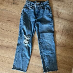 Madewell Light Blue Perfect Vintage Straight Leg Jeans Distressed Size 24P